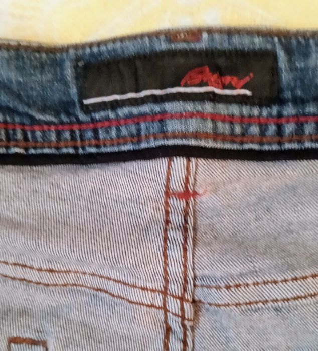 Чоловічі джинси відомого бренду Brioni в ідеальному стані