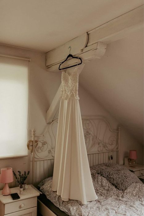 Suknia ślubna muślinowa