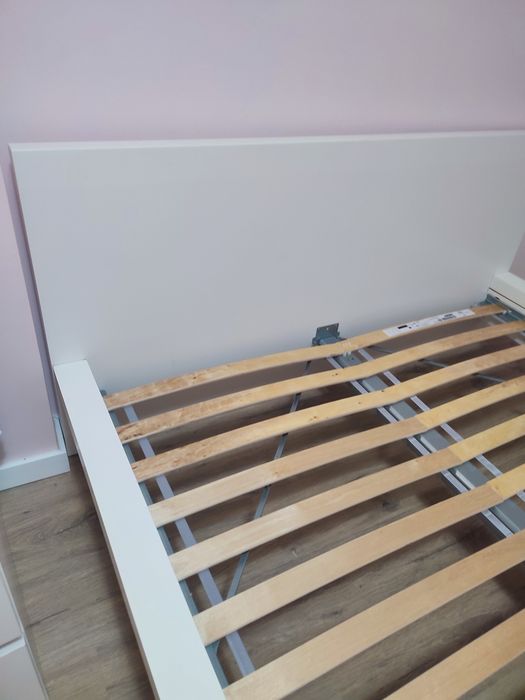 Cama Malm e estrado