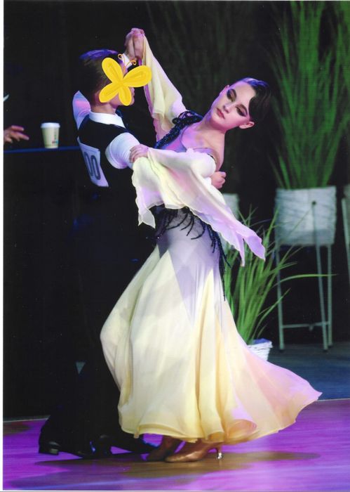 Sukienka do tańca towarzyskiego. styl standardowy