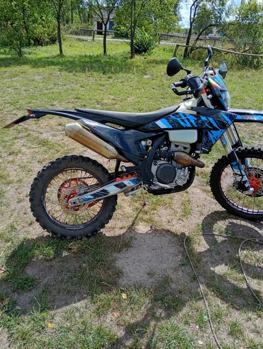 Продаєця кові CRS 250