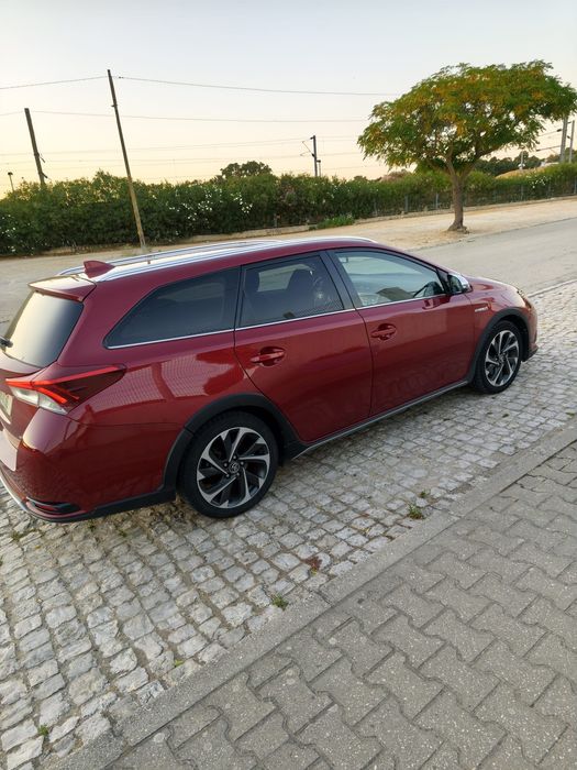 TOYOTA AURIS 2018 (Completo) — photo 3