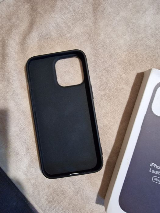 Чехлы на телефон