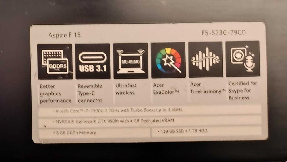 Portátil ACER Aspire F 15 em excelente estado (Windows 10)