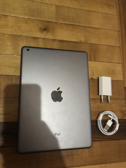 Айпад 9.7 дюйми дешево