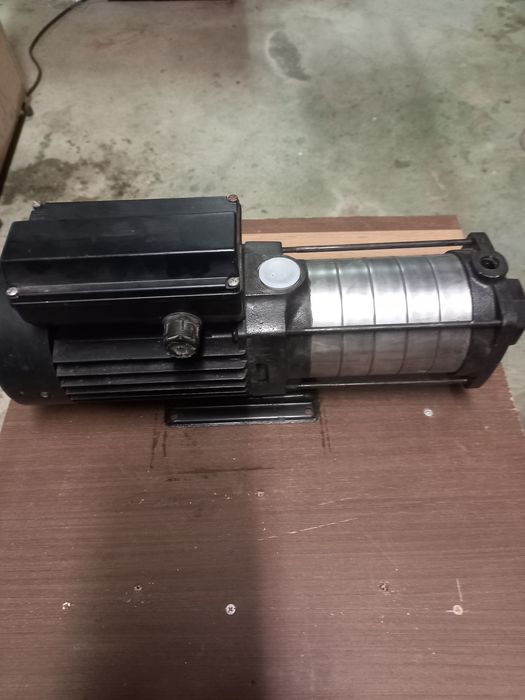 Motor bomba tirar agua Grundfos