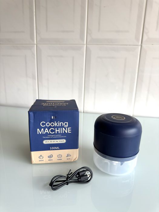 Triturador / Processador de alimentos automático