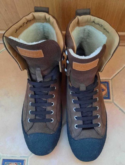 Продам чоботи коричневі чоловічі BALLY