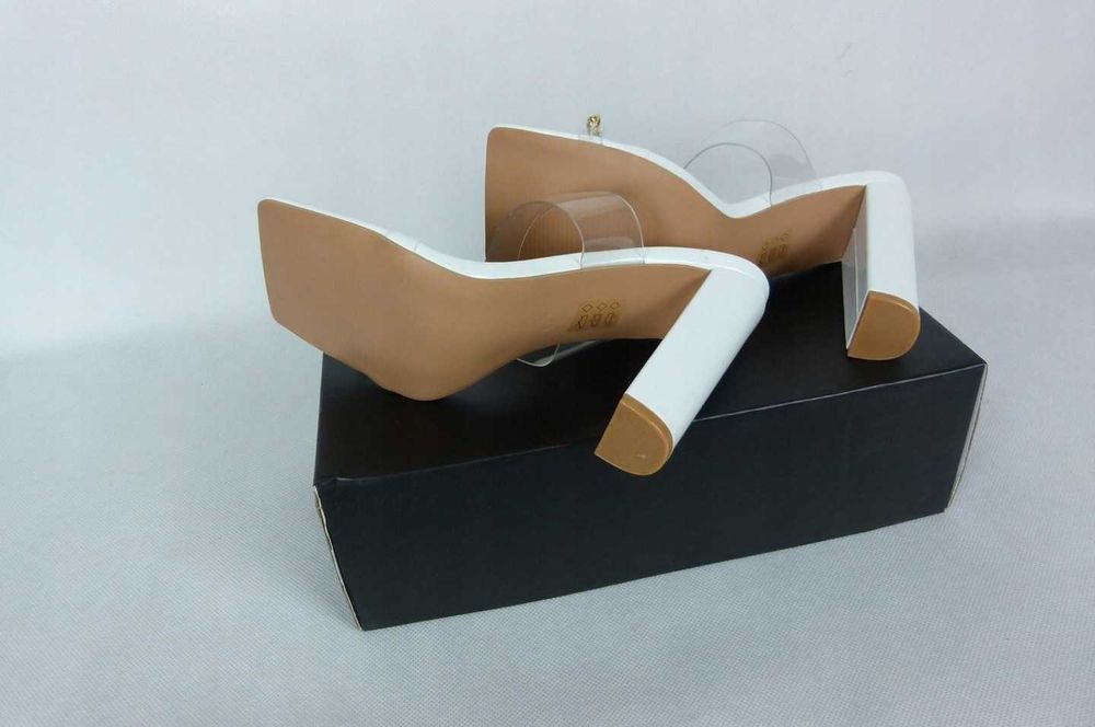 Pretty Little Thing klapki na obcasie 41 - 26 cm