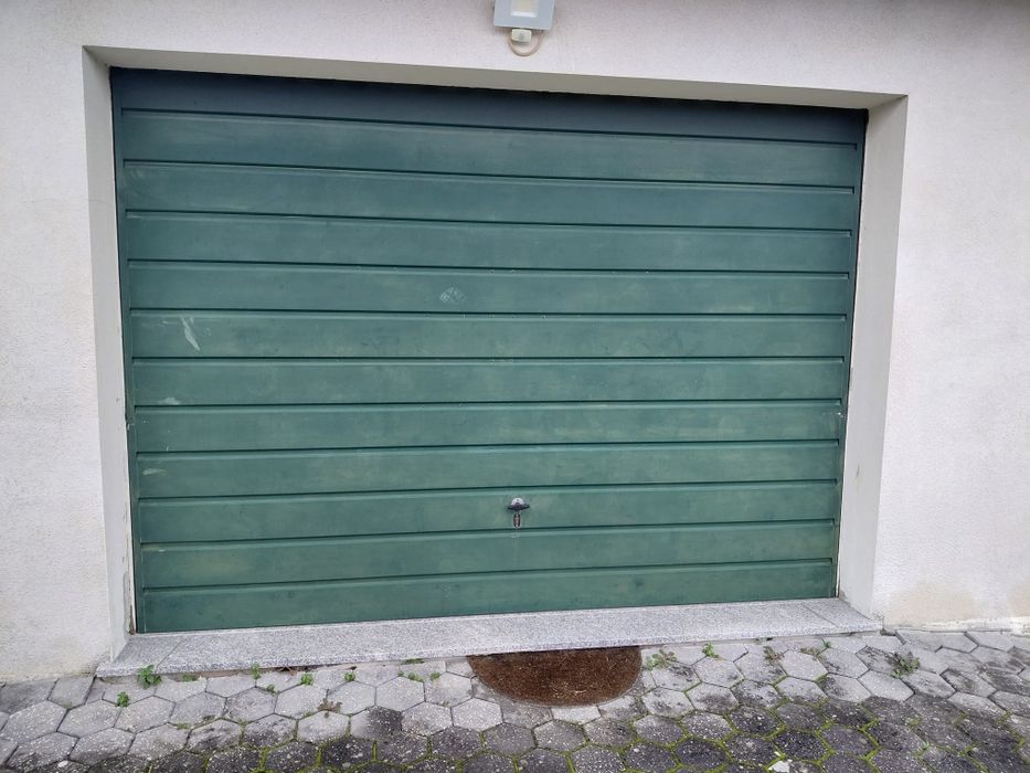 Portão manual de garagem