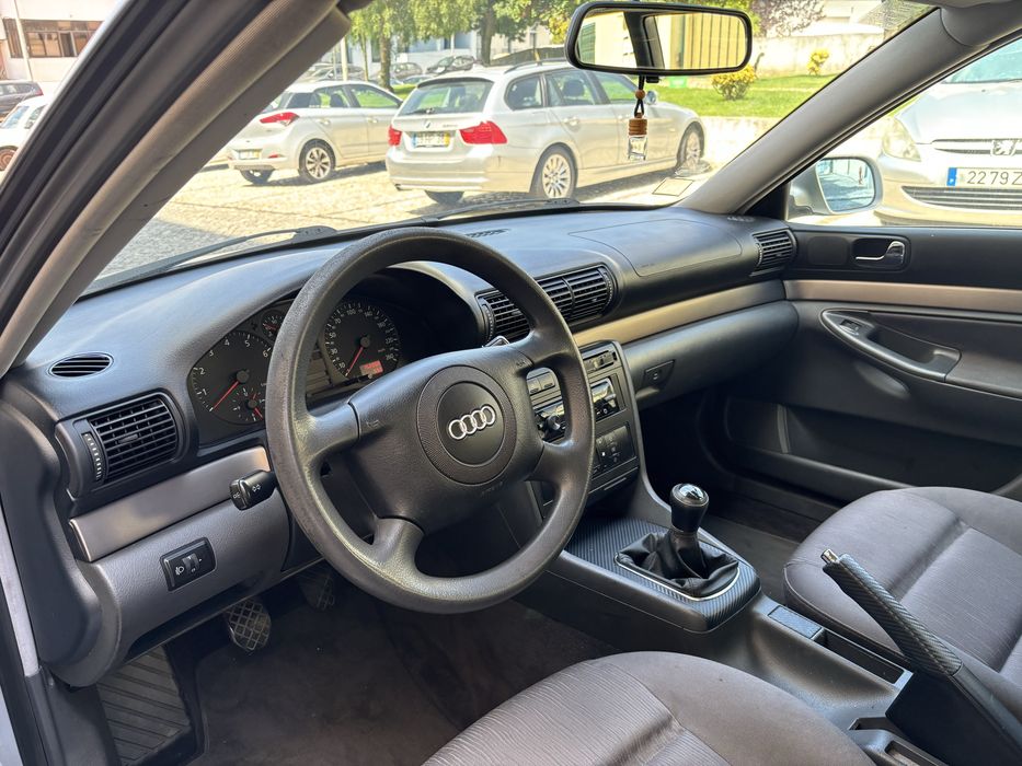Audi A4 1.6 gasolina