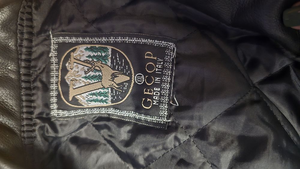 Чоловіча куртка GECCO Made in Italy чорна демісезонна бомбер