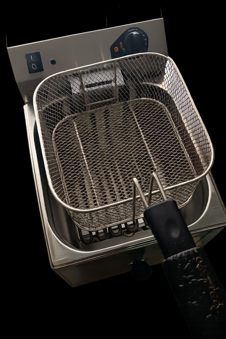 Fritadeira trifásica 1 cuba, 7.5kw nova a estrear c/garantia