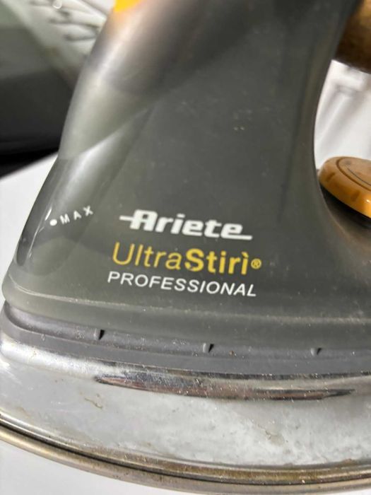 утюг праска  на запчастини ARIETE