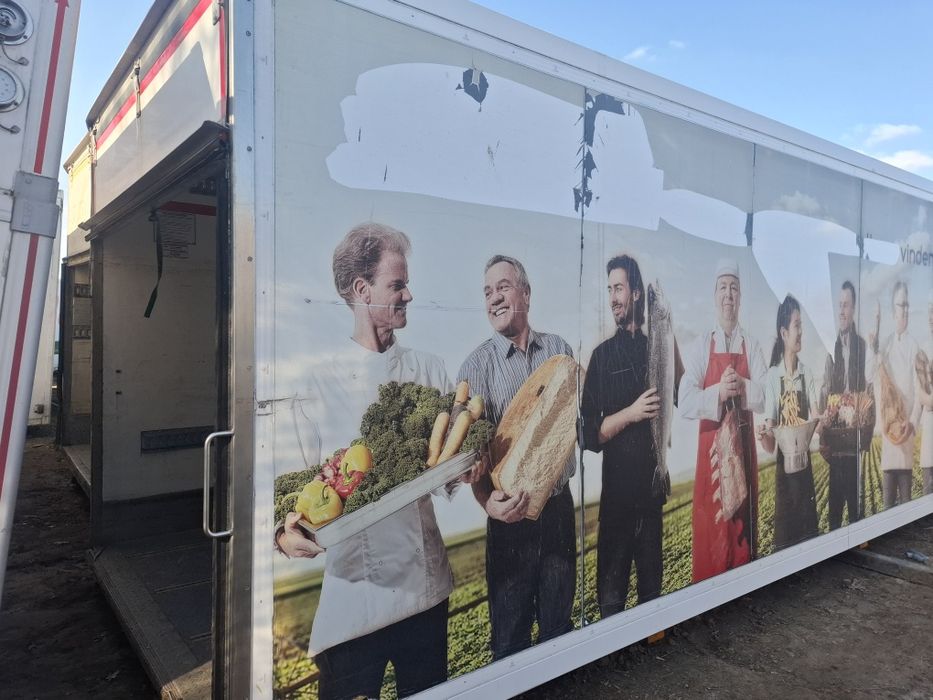 Chłodnia 7.40 pod windę  16rok