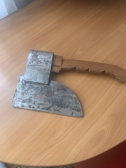 Топор мясника из стали