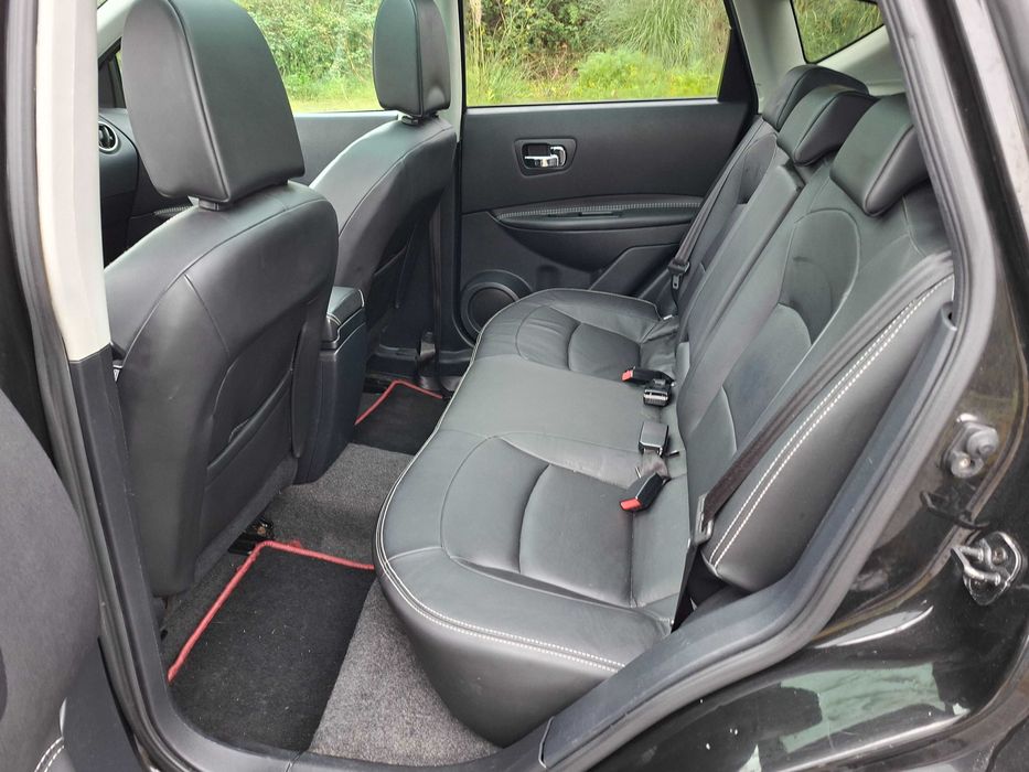 nissan qashqai com pele e teto