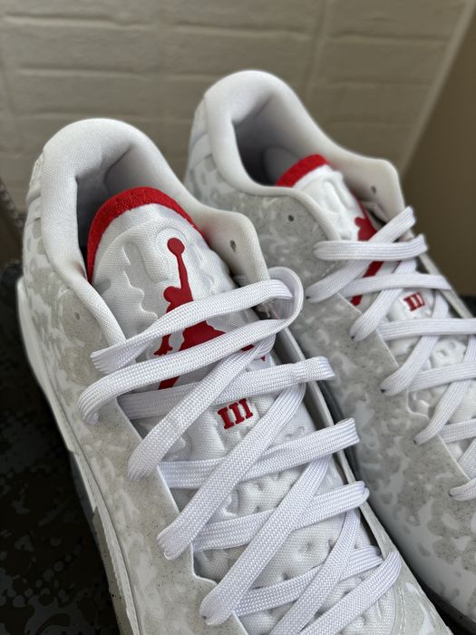 ОРИГІНАЛ! Кросівки Jordan Zion 3 White/Uniersity Red DR0675-106 розмір 45 (29см)