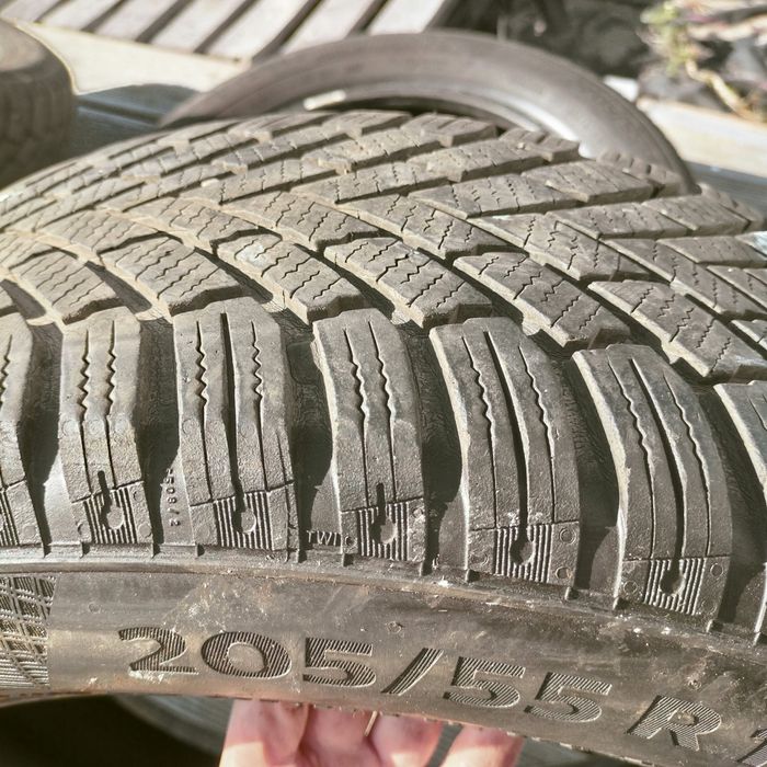 Komplet Opon Zimowych Continental WinterContact TS 860 205/55 R16