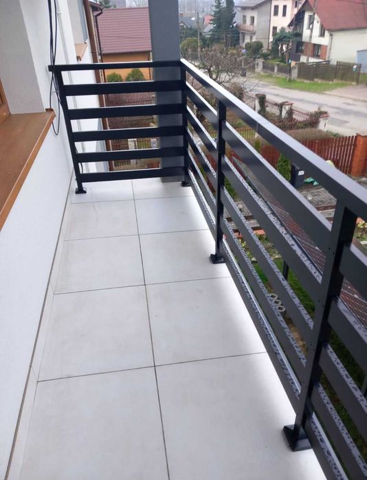Barierki balustrady aluminiowe zabezpieczenie okienne balkon francuski