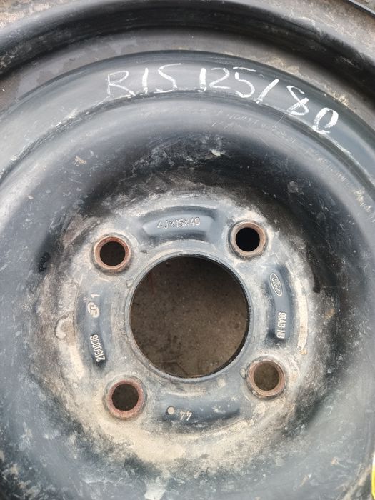 Докатка R15 запасне колесо на Ford