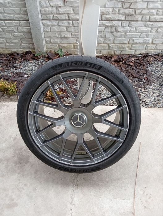 Продам диски литье Е63 Amg стиль 255/40/19