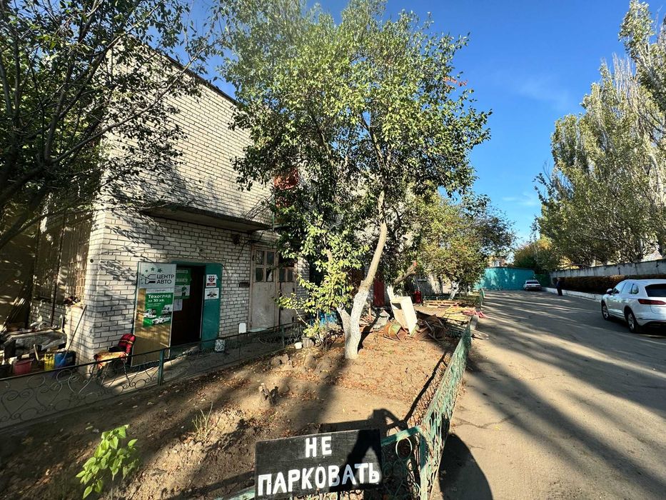 Промислово-складська база 3463 кв.м.  зручне місце ціна 450 тис.у.о.