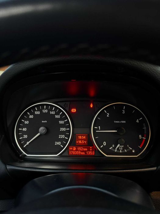 BMW 118D PACK M 2012