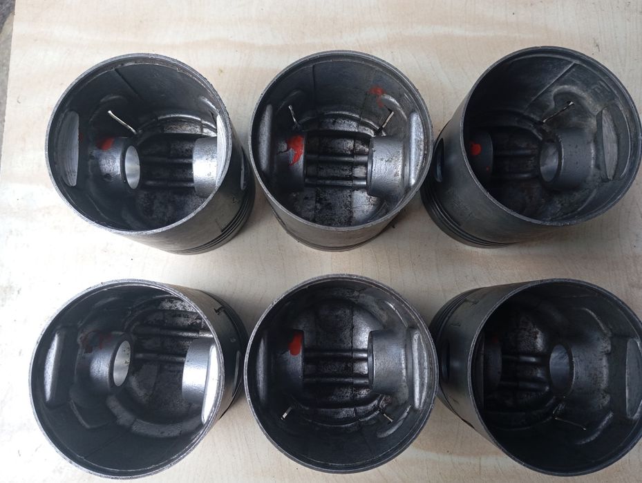 Поршень газ 52, 51 розміри 81.88; 83.5 комплект