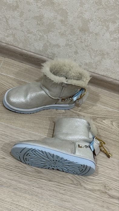 Продам ugg, уггі, повністю натуральні, р.36