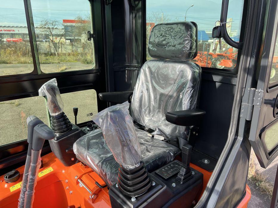 2-ох тонний гусеничний міні екскаватор з кабіною LeiTe LT1020 CAB