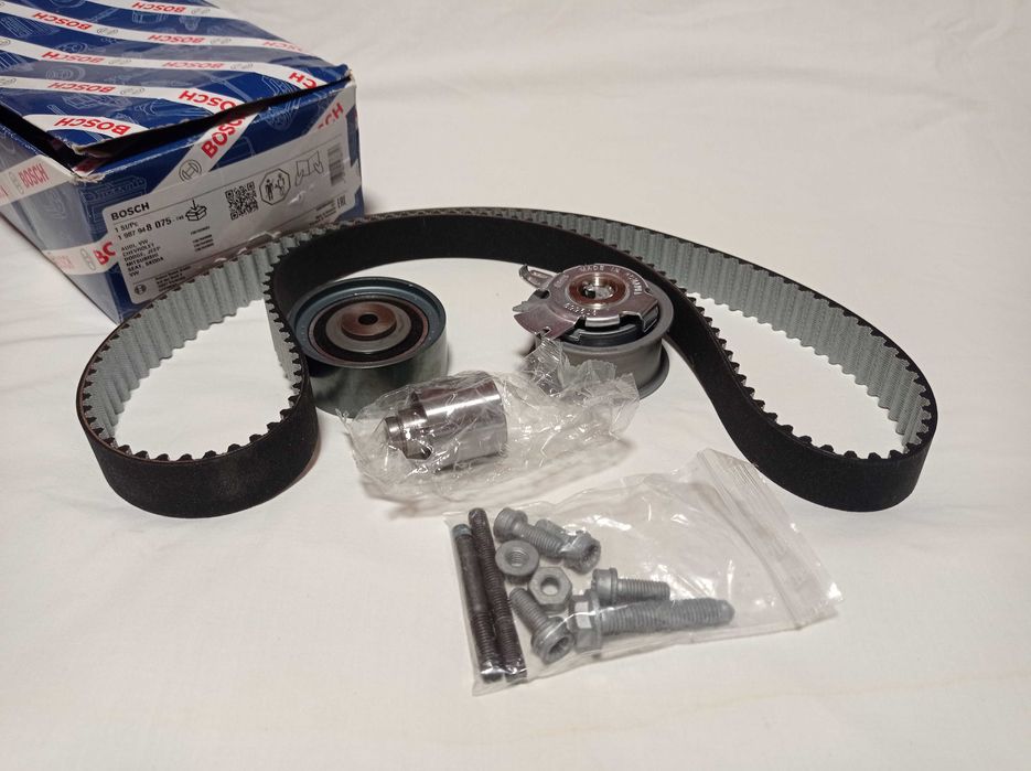 1987948075 BOSCH Комплект ремня (ГРМ)