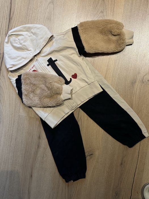 Продам костюм CHICCO -104 см