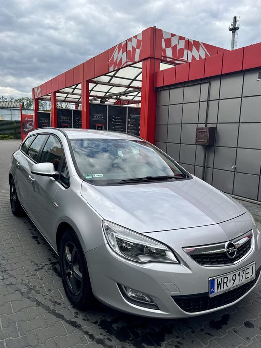 Opel Astra J 1.7 CDTI 2011r Kombi