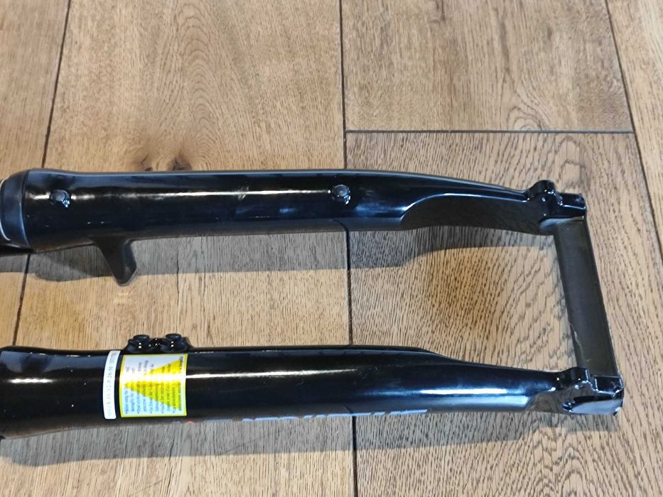 Amortyzator SR Suntour CR 8V 26" nowy