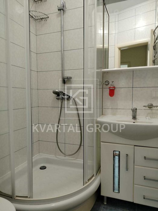 ПРодам Комерційне приміщення 94м2 з Ремонтом ,Окрема Будівля,Фасад