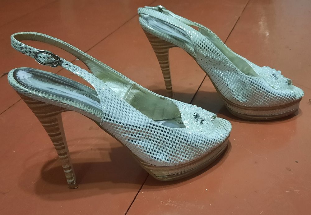 Босоніжки 40 розмір