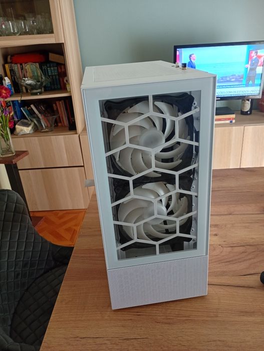 SetupGamer All White