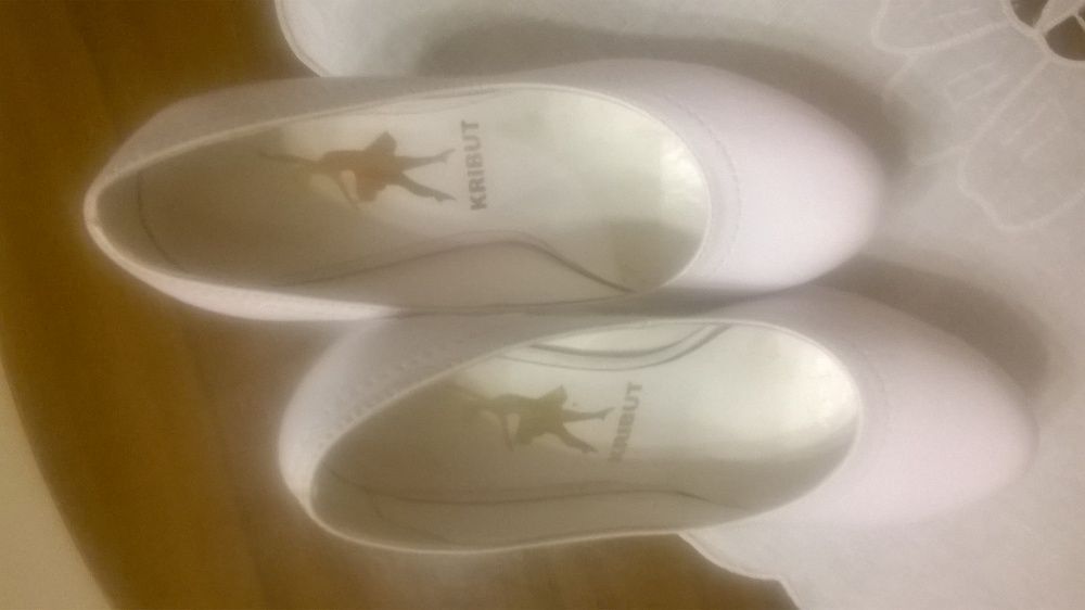 Sprzedam buty ślubne na platformie