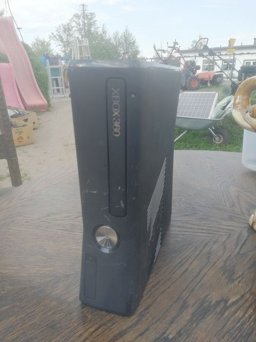 Konsola Xbox 360 slim wysyłka