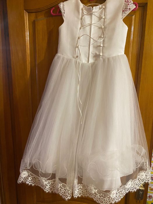 Сукня на випускний на 5-6 років