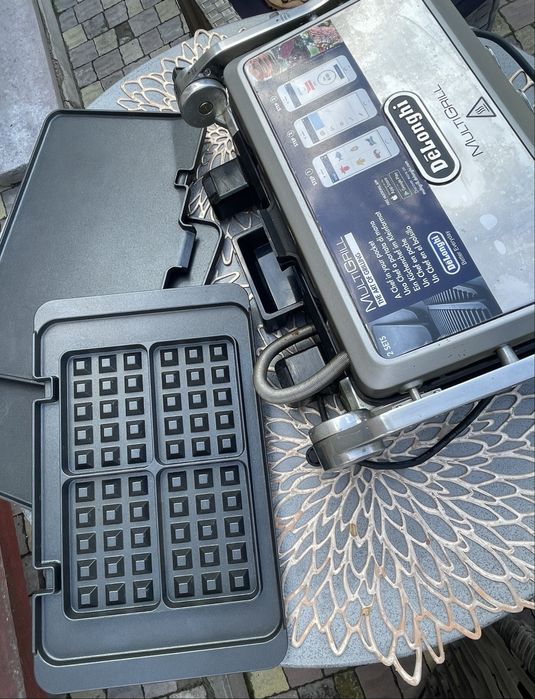 Мультигриль  DeʼLonghi MultiGrill  CGH1020D - повний комплект