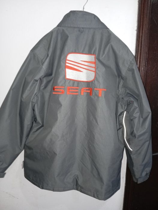 Casaco SEAT Sport oficial em bom estado.