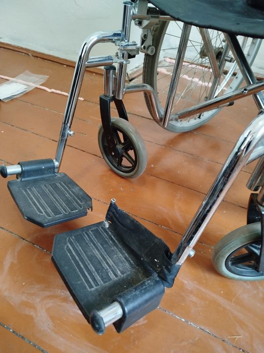 Інвалідний візок каляска