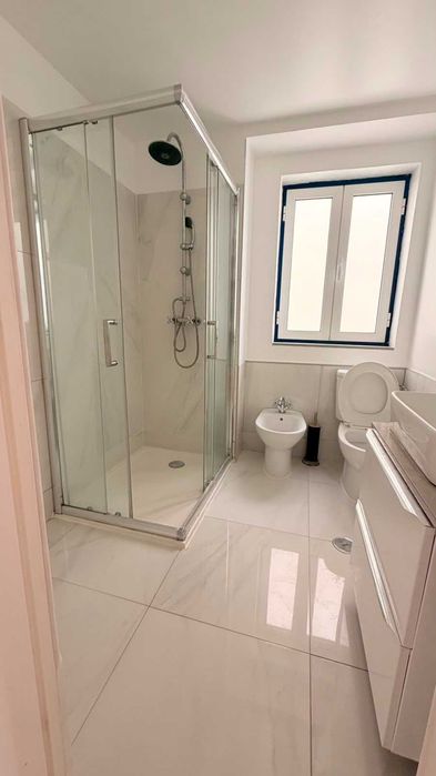Apartamento T1 Remodelado para Arrendar, Campo de Ourique