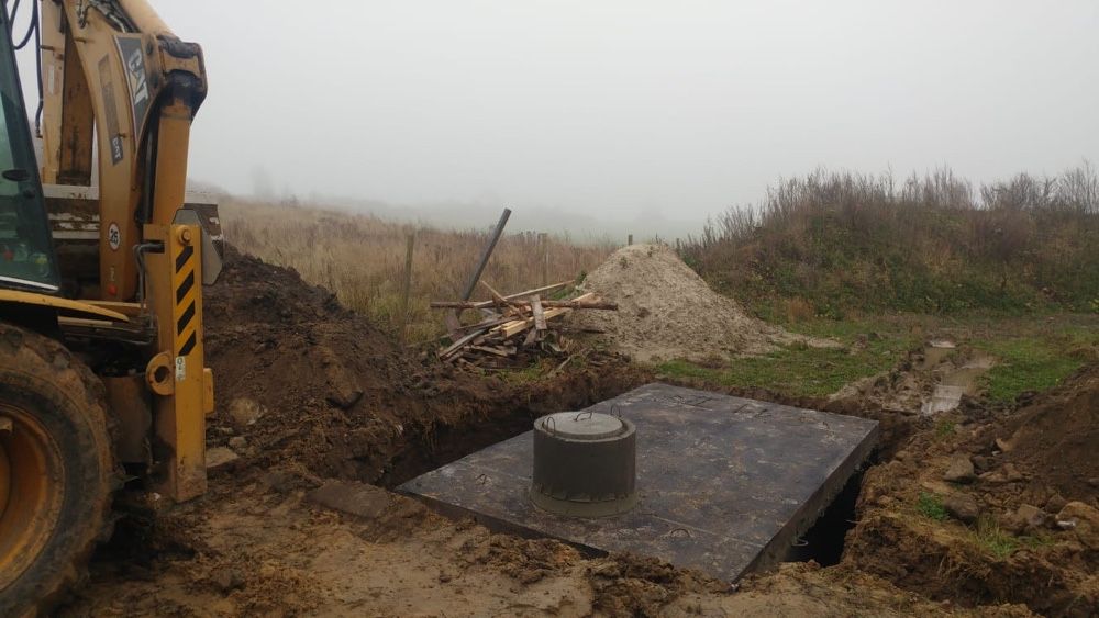 Żwir, piasek, ziemia, usługi koparko ładowarką, z transport wywrotka,