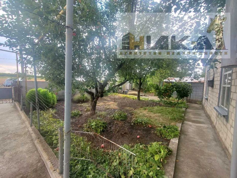 Продам будинок с. Лежине