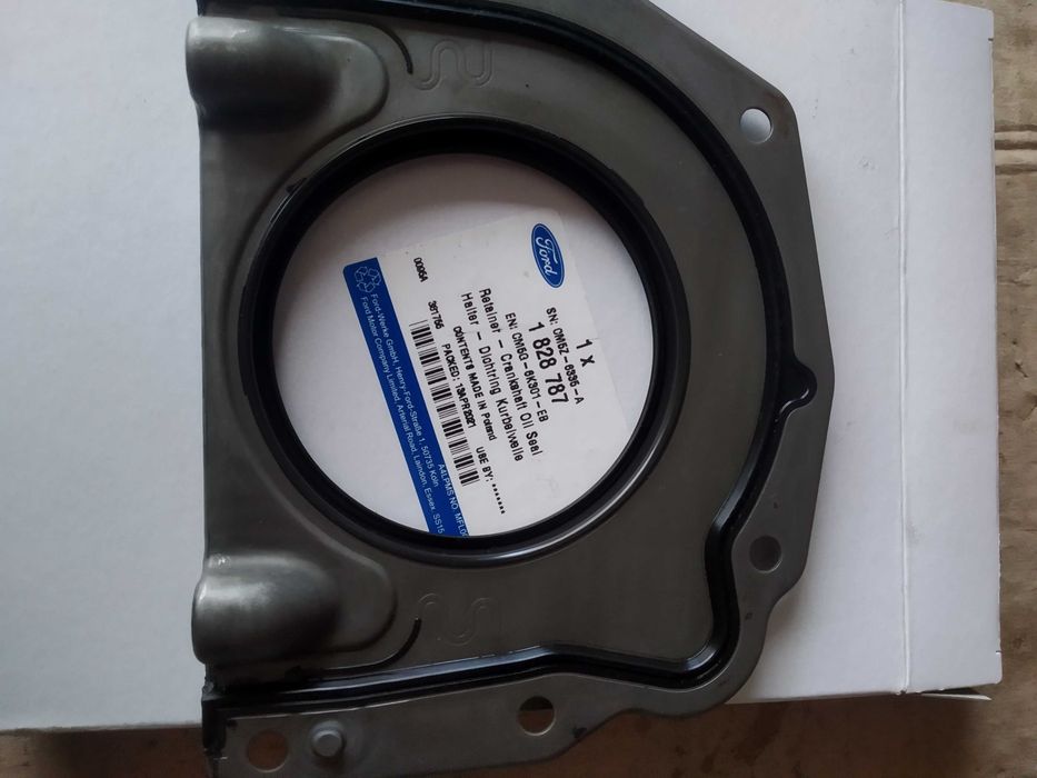 Сальник коленвала задний Ford EcoBoost 1.0. 1 828 787.
