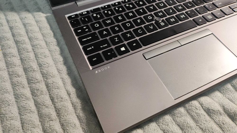 HP ZBOOK FIREFLY 14 G7 14' i7-10510U 16GB 512GB M.2 QUADRO P520 4GB