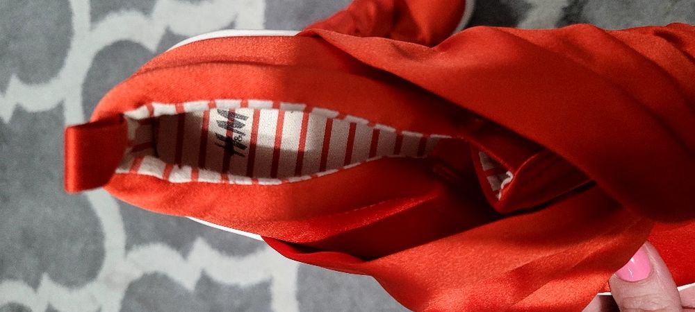 Półbuty trampki 36 satynowe